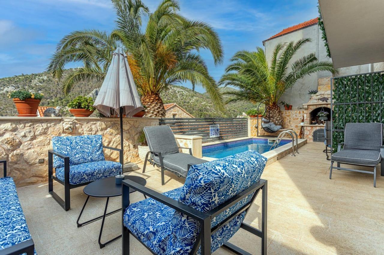 Villa Capitis In The Center هفار المظهر الخارجي الصورة