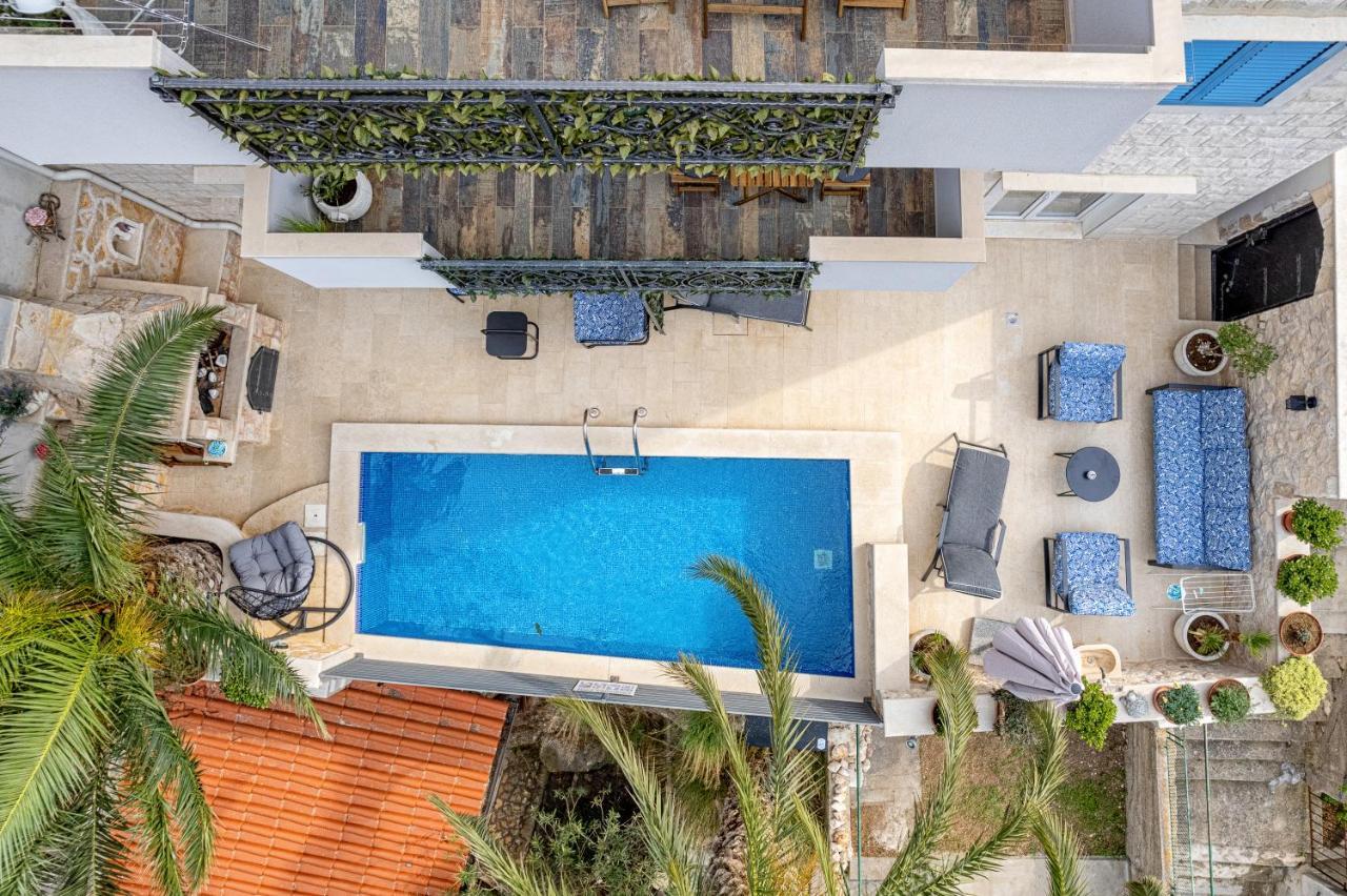 Villa Capitis In The Center هفار المظهر الخارجي الصورة